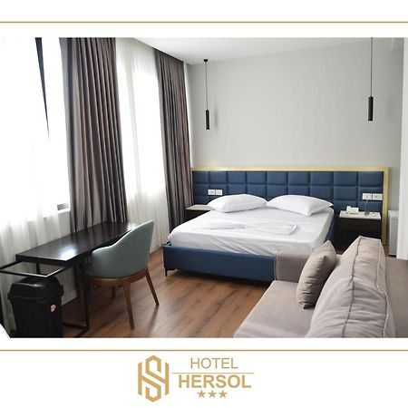 Hotel Hersol Durrës Buitenkant foto