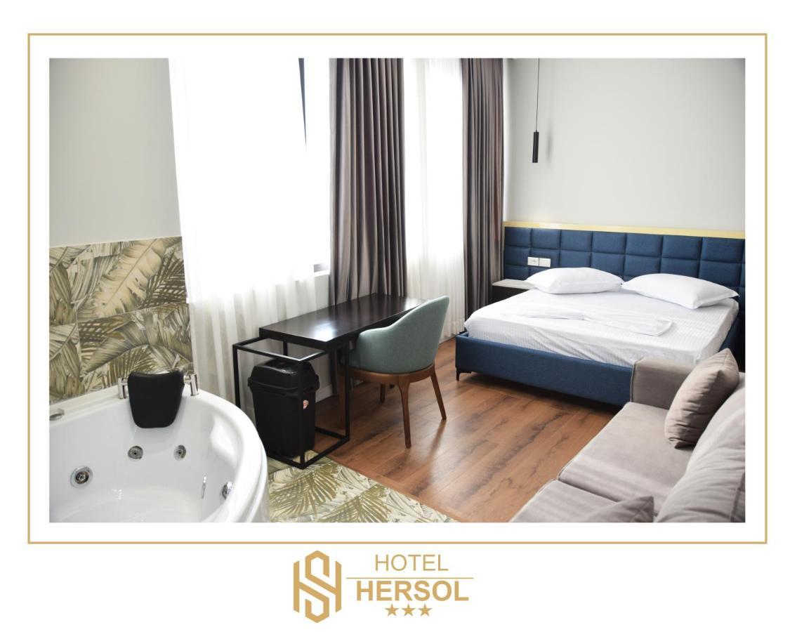 Hotel Hersol Durrës Buitenkant foto