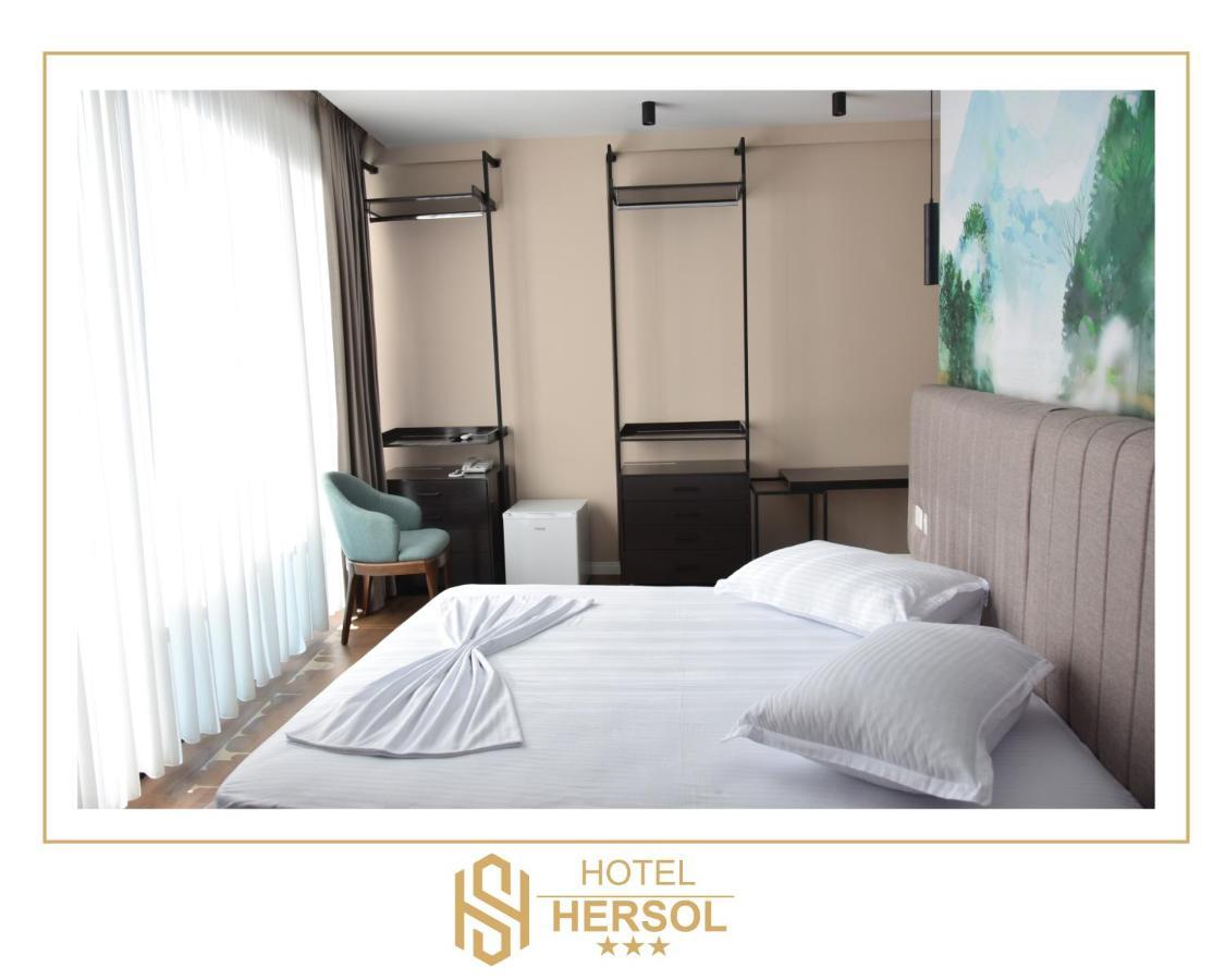 Hotel Hersol Durrës Buitenkant foto