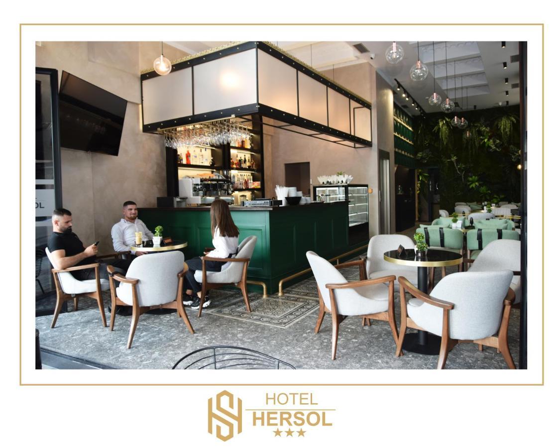 Hotel Hersol Durrës Buitenkant foto