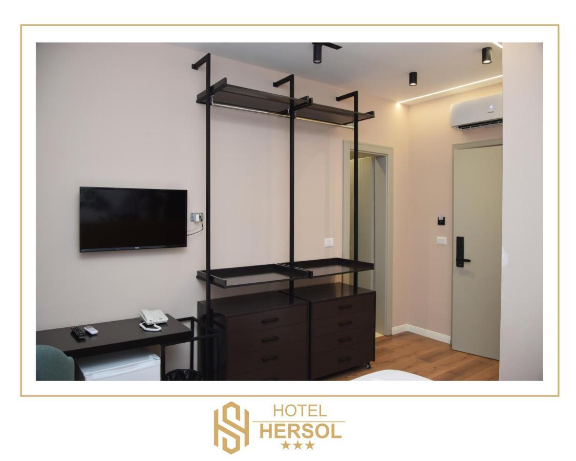 Hotel Hersol Durrës Buitenkant foto